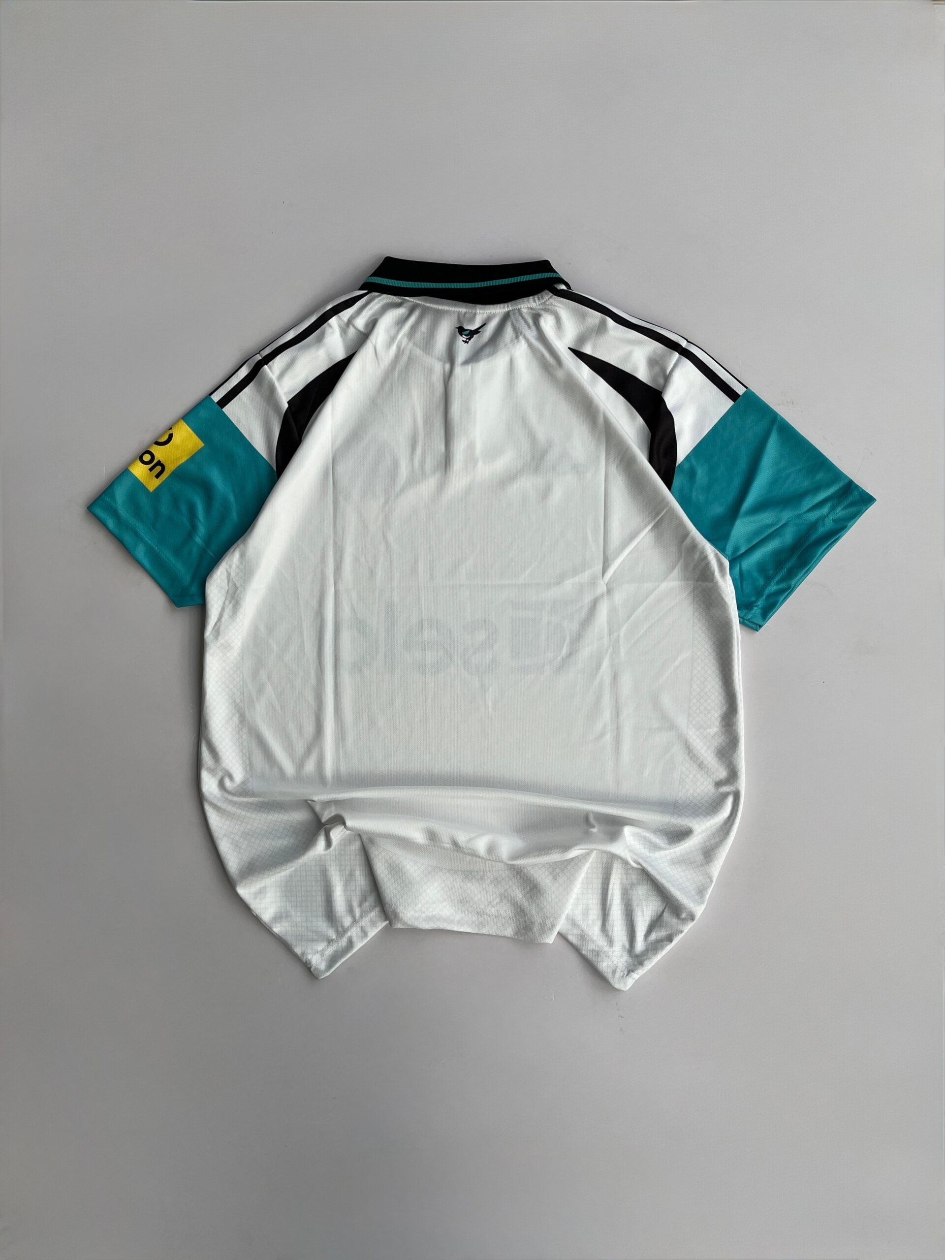 NEW CASTLE 2023-24 AWAY KIT POLO PREMIUM EMBROIDERY - Image 2