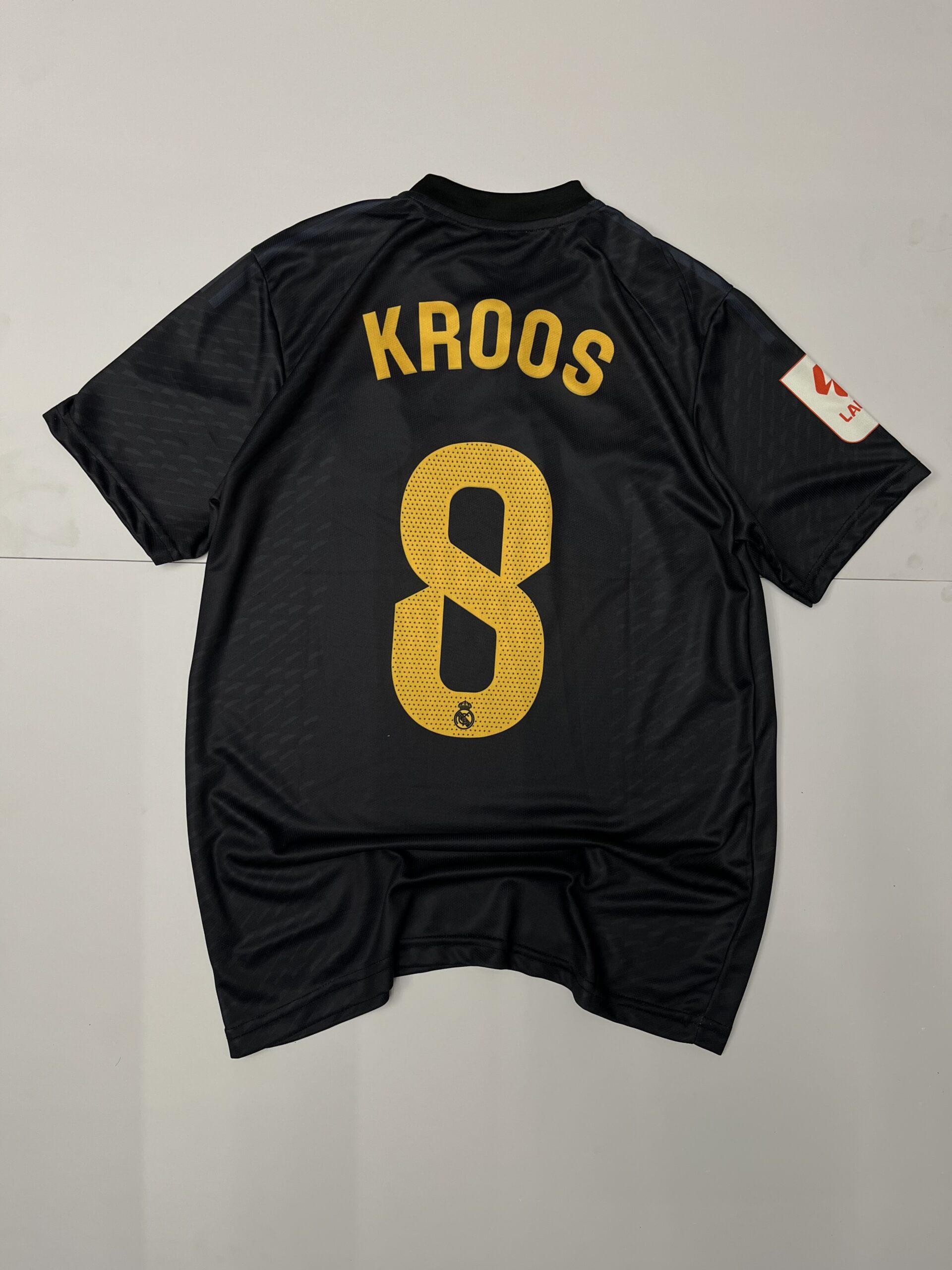 REAL MADRID 2023/24 THIRD KIT KROOS PREMIUM EMBROIDERY - Image 4
