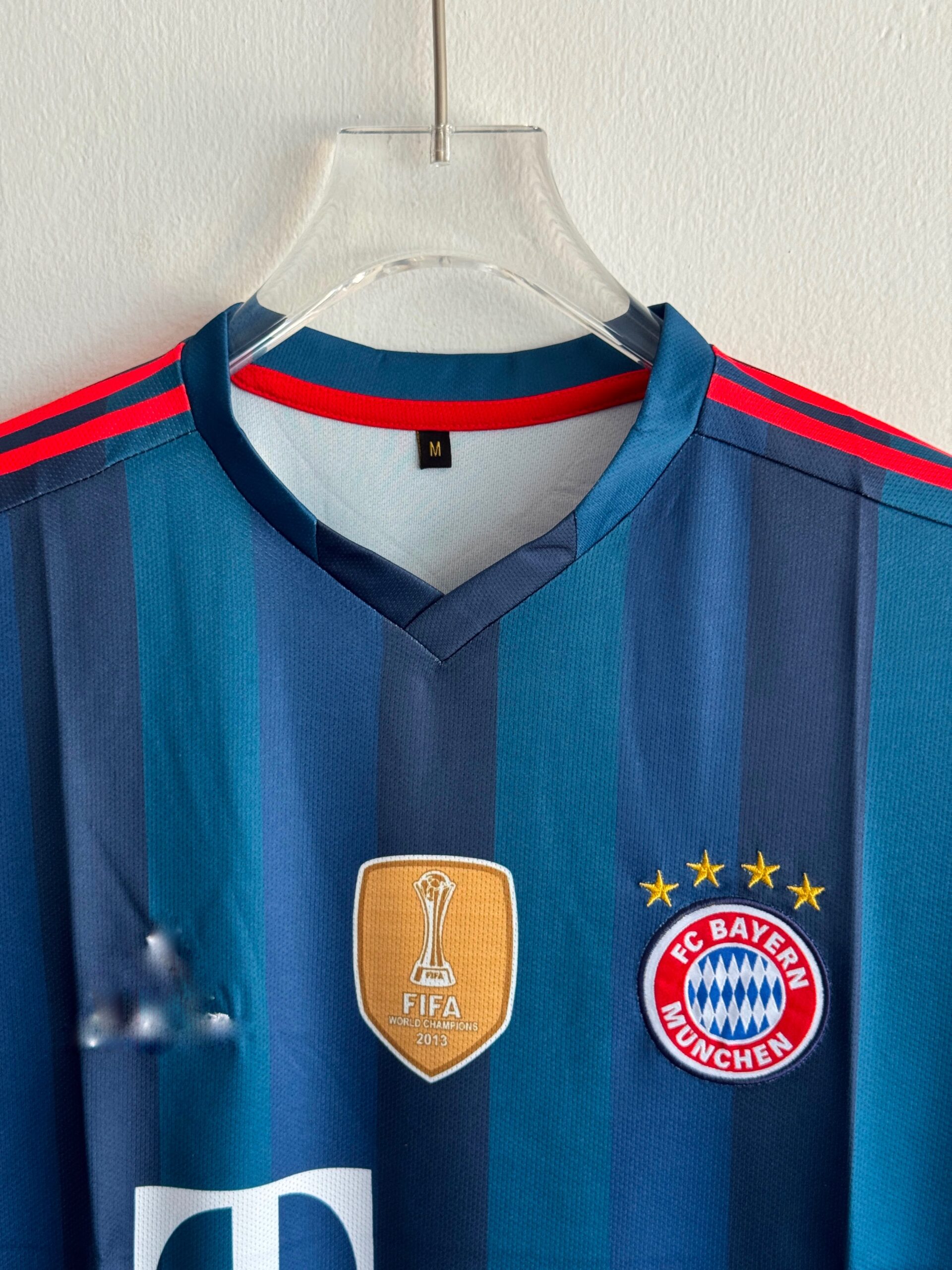 BAYERN MUNICH 2013/14 THIRD KIT KROOS PREMIUM EMBROIDERY - Image 2