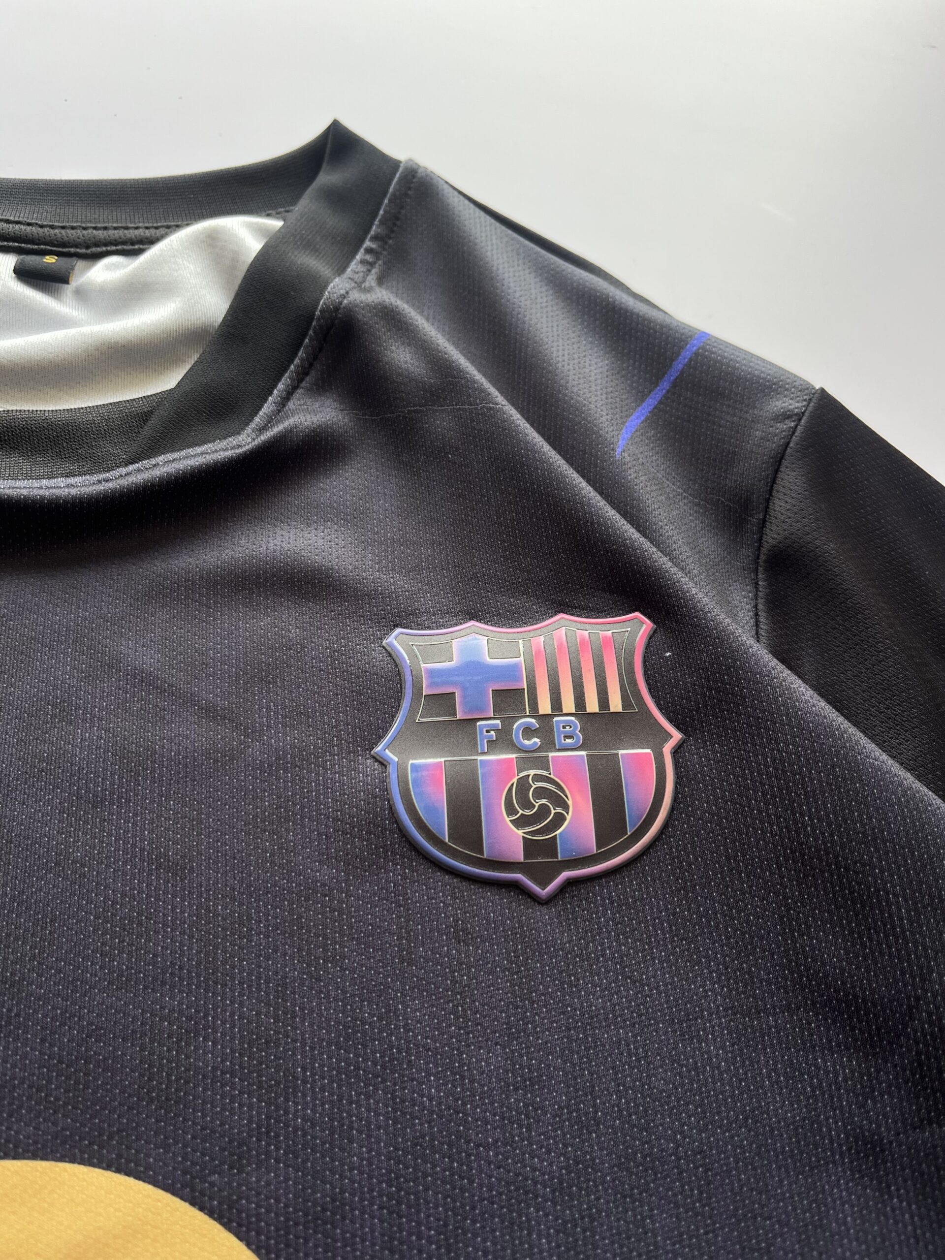 BARCALONA 2026/27 AWAY PURPLE KIT CUBARSI 5 KIT PREMIUM SILICON RUBBERISED LOGO - Image 2